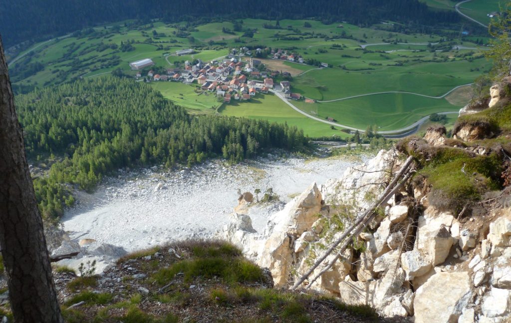 You are currently viewing Bergsturzgefährdung Brienz/ Brinzauls